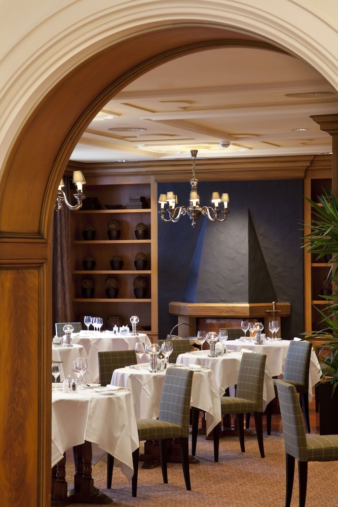 The Park Gstaad, Four Seasons Hotel 37/50