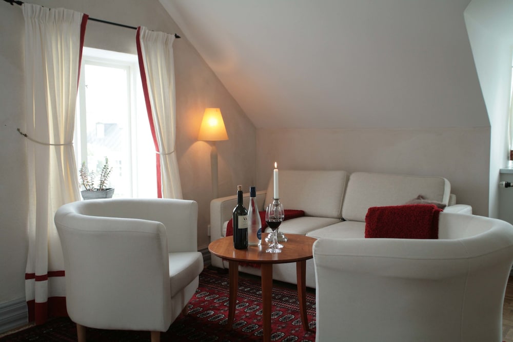 Skanors Gastgifvaregard 25/41