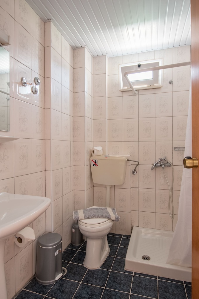 Danelis Studios & Apartments 15/55
