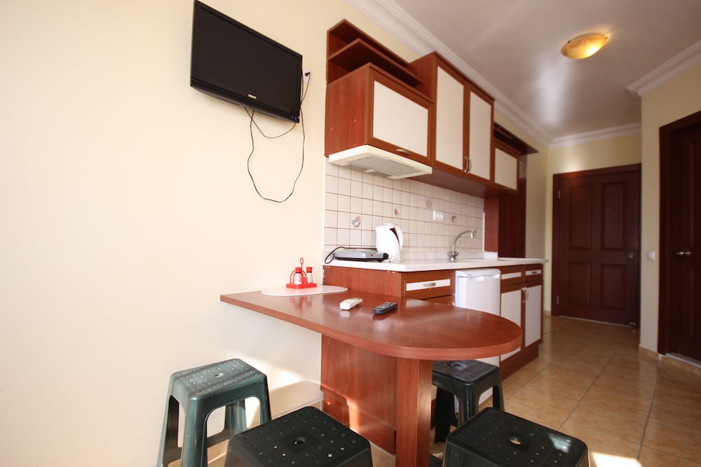 MINTA APART HOTEL 41/57