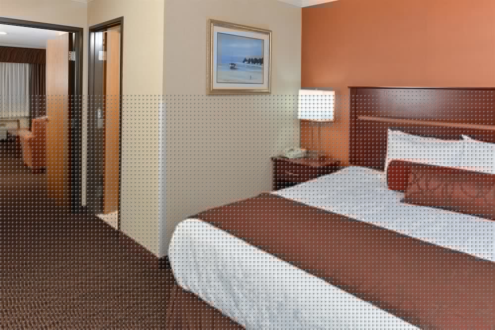 Best Western Plus Landmark Inn 4/34