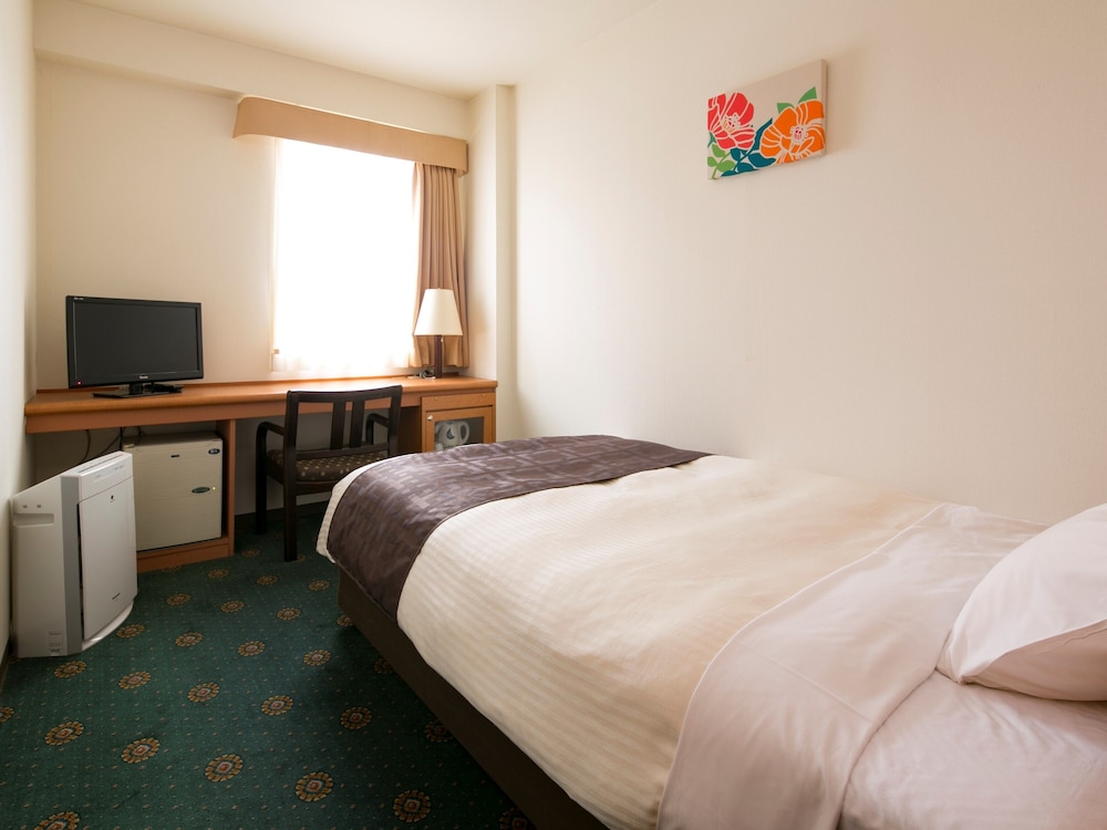 ROOM, SINGLE