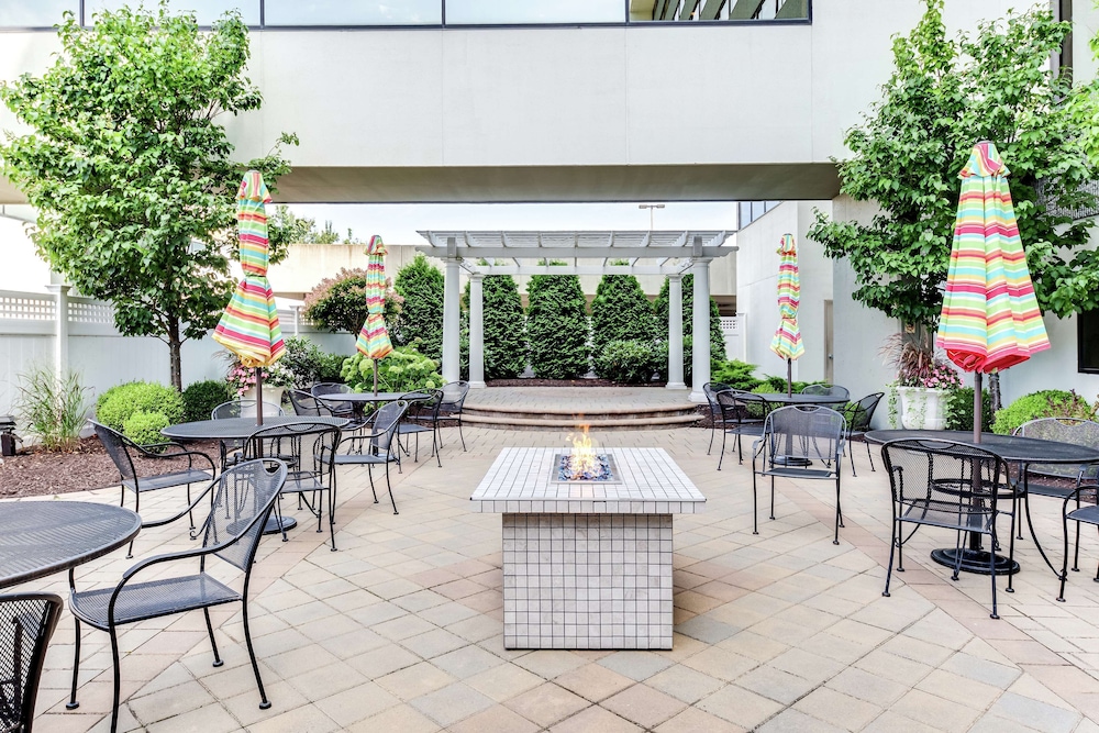 Doubletree By Hilton Hotel Binghamton 37/51