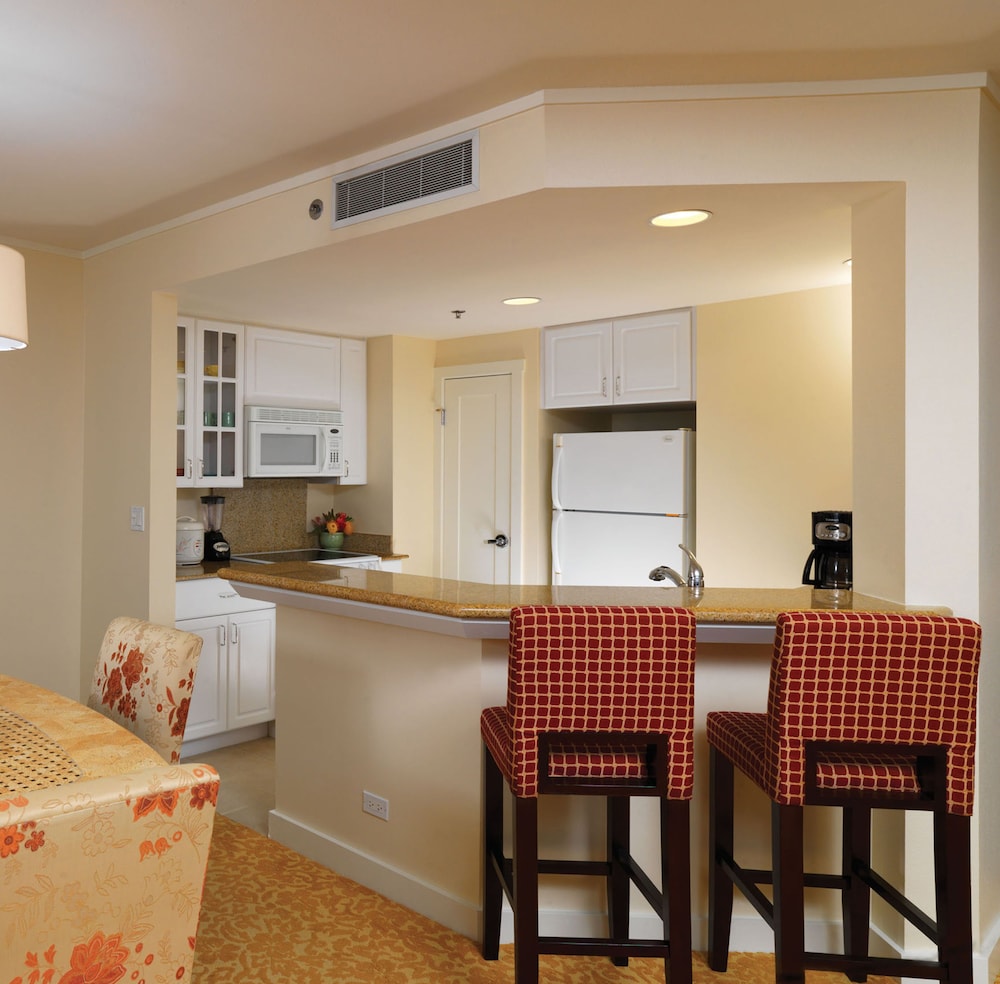 Hilton Grand Vacations Club at Hilton Hawaiian Village 37/50