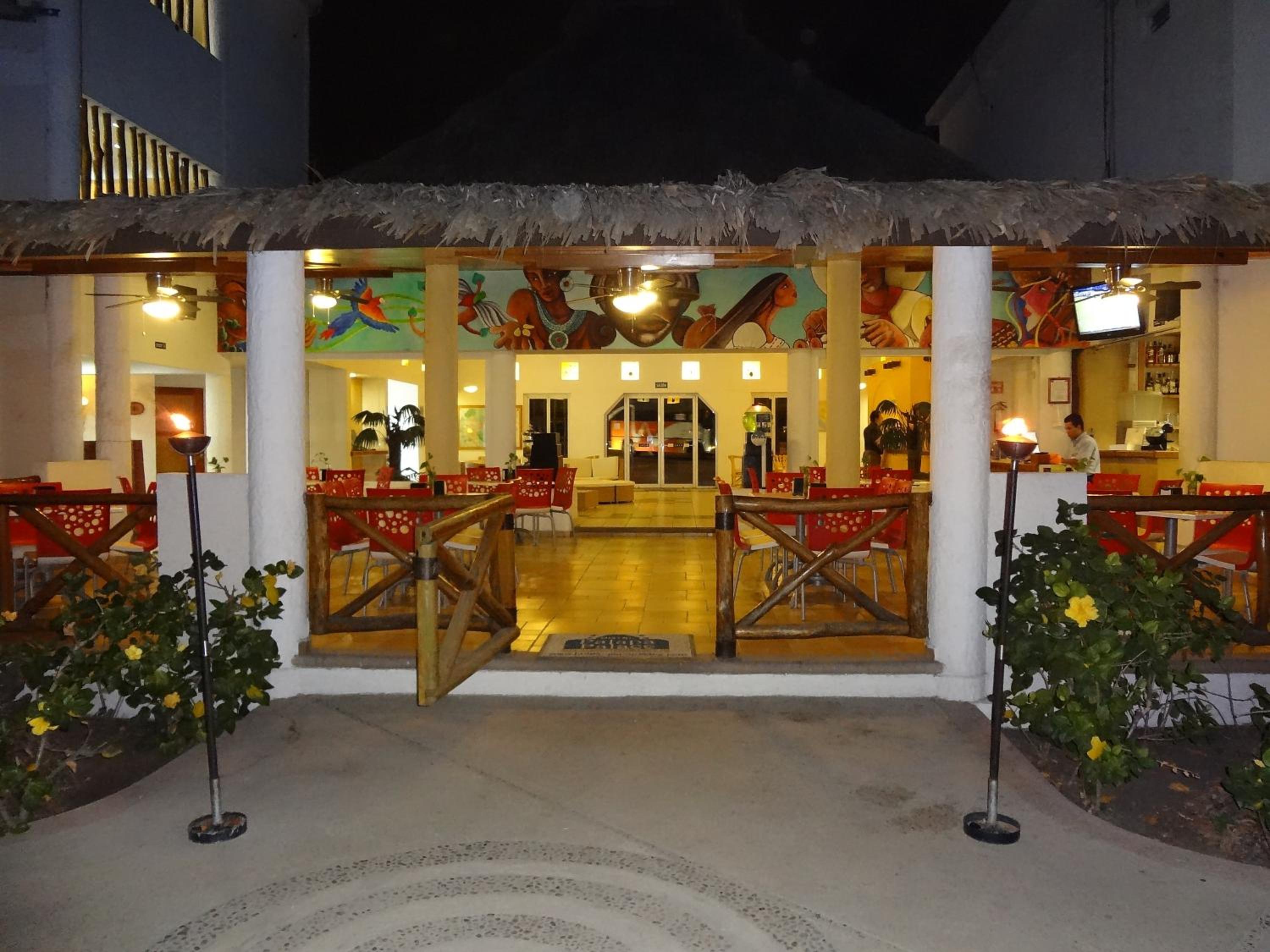 Hotel Palapa Palace 1/50