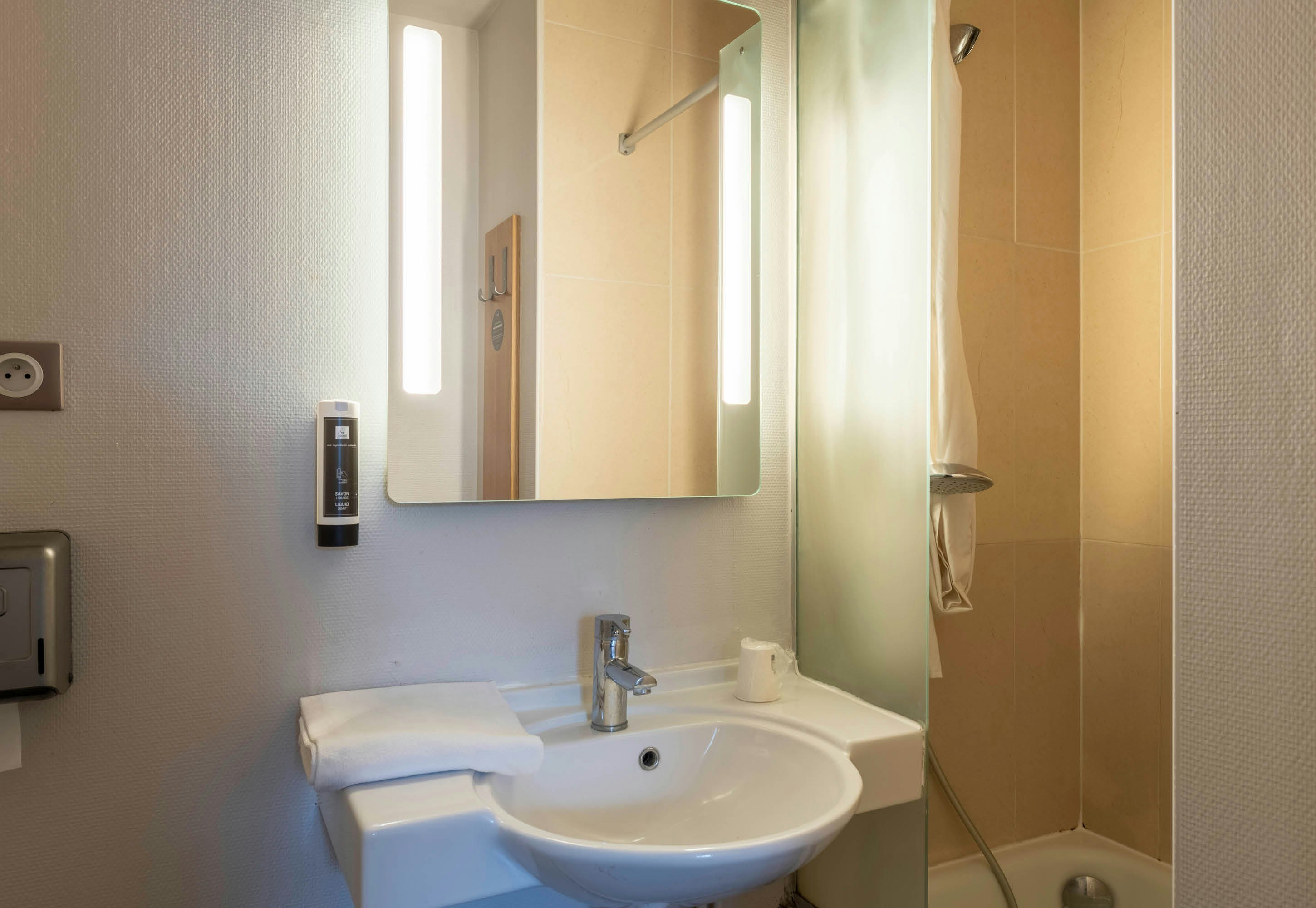 B&B HOTEL Amiens Longueau 35/35