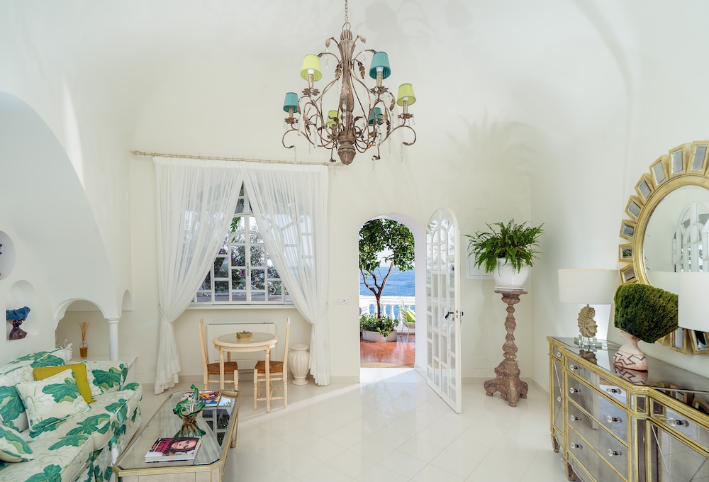 Villa Boheme Exclusive Luxury Suites 9/50