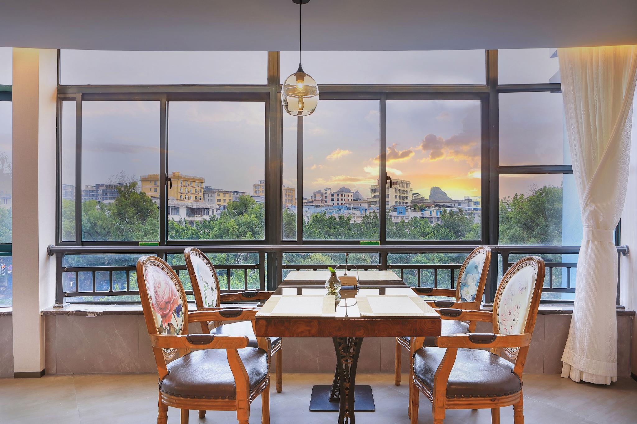 Vienna Hotel (Guilin Qixing Wanda Plaza) 37/48