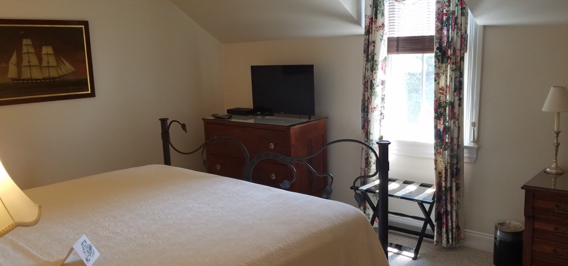 2 Bedrooms, Suite