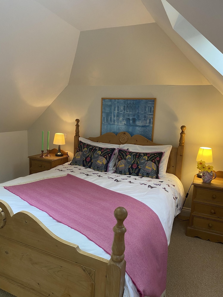 Hayloft, King Bed