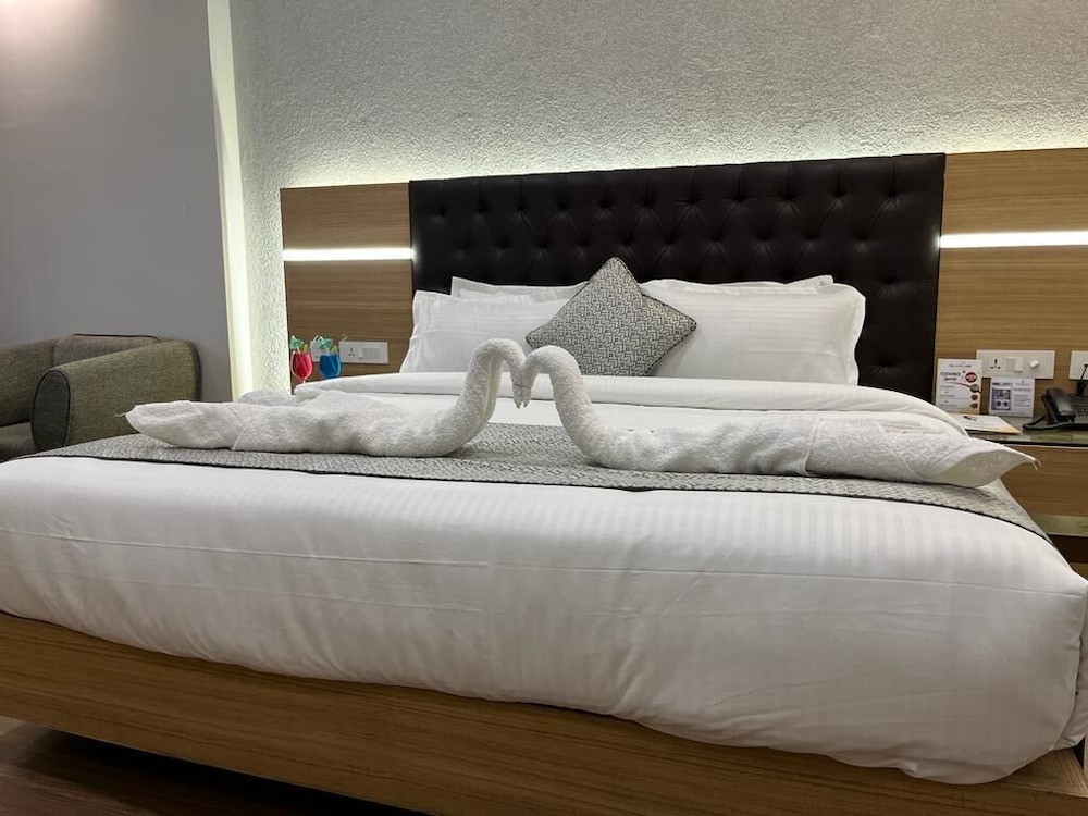 HOTEL RESIDENCY 13/47