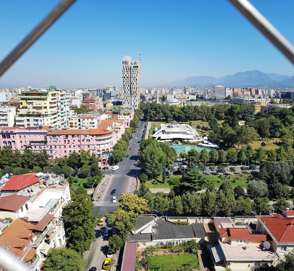 Sky Tower Hotel Tirana 25/31