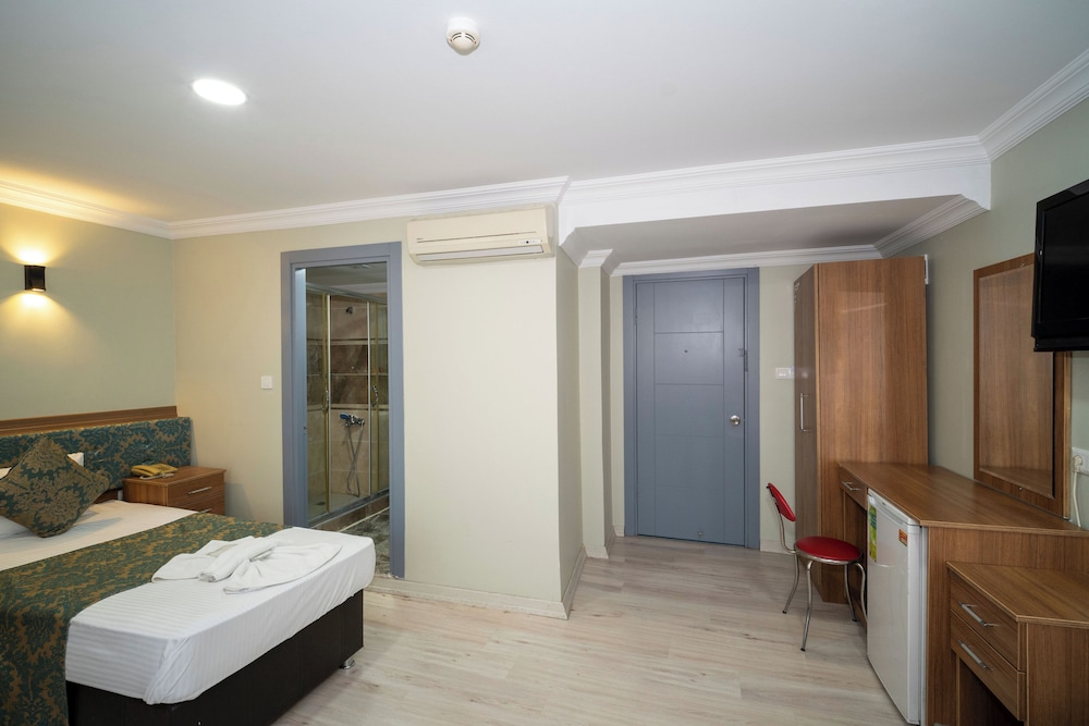 SIMPER HOTEL 24/50
