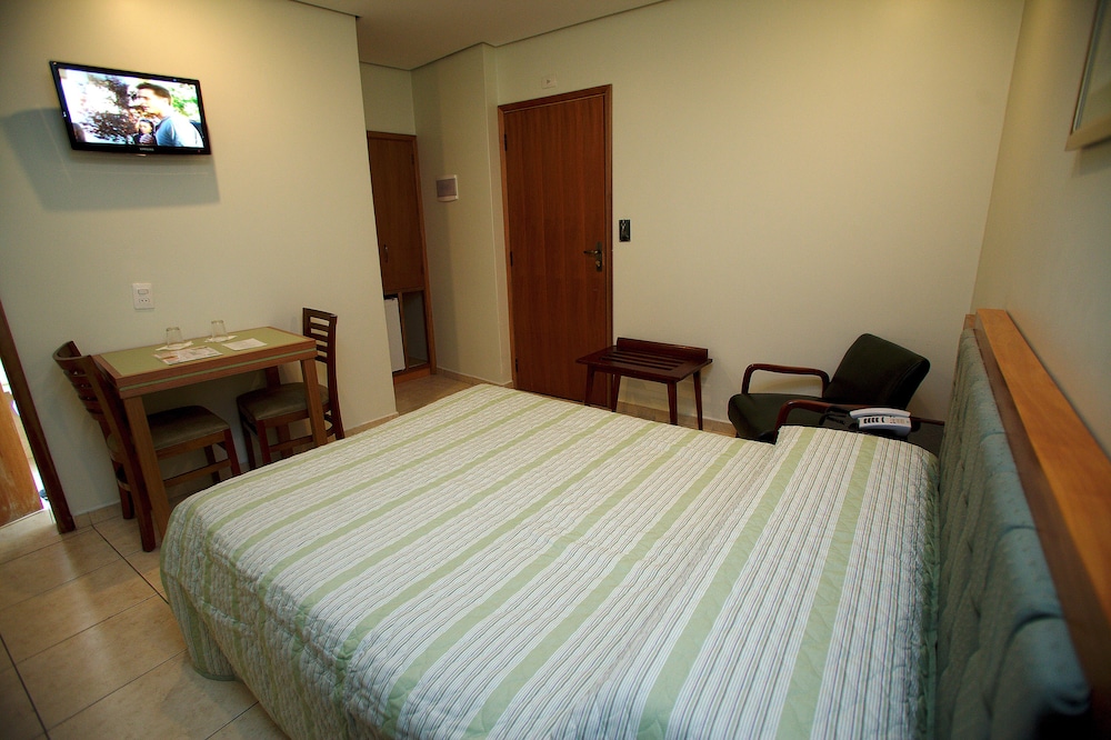 Hotel Cinelandia 17/40