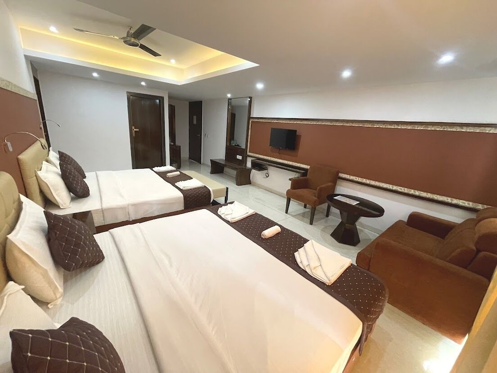 Hotel Goa Continental 22/44