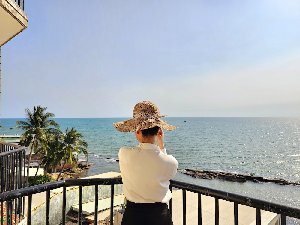 Venus Hotel - Massage & Sky Bar 38/43