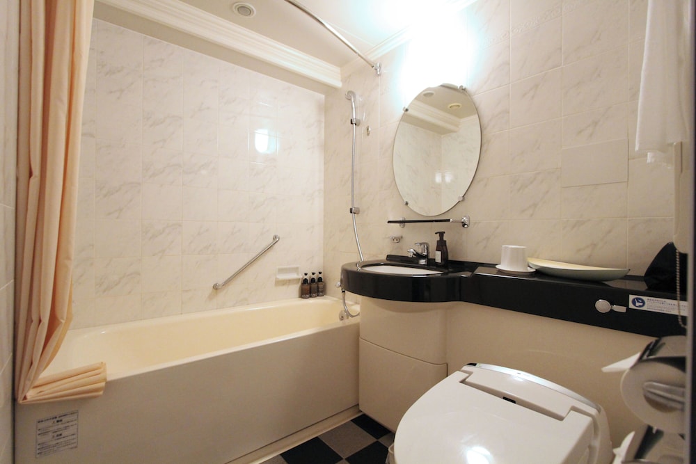 KOKO HOTEL Osaka Shinsaibashi 49/53