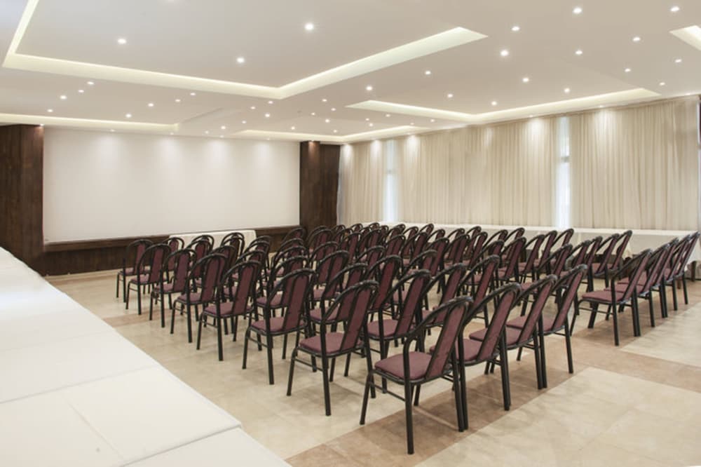 Gran Hotel San Luis 38/48