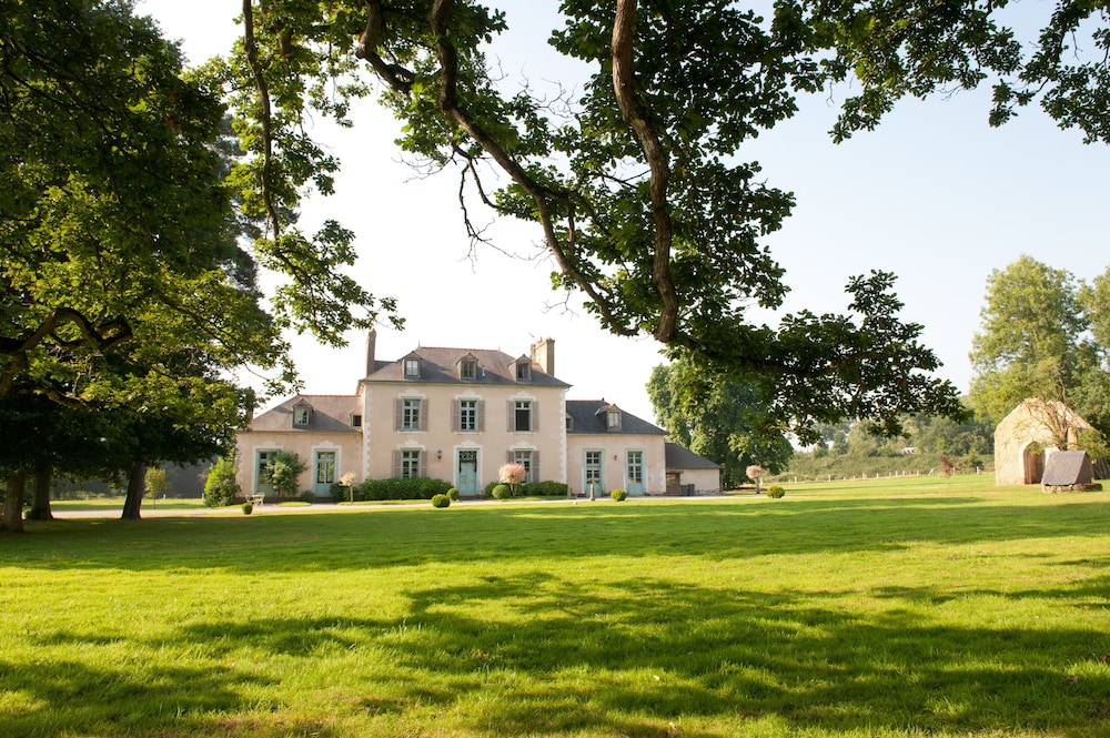 Chateau Du Pin Iffendic 42/50