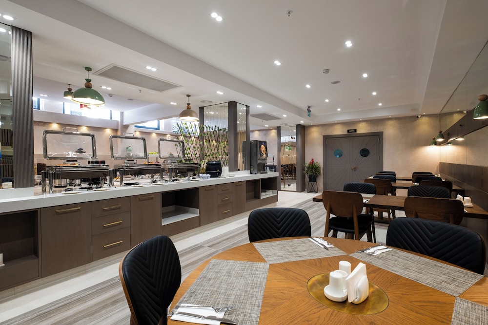 Buke Hotel Bomonti 46/62