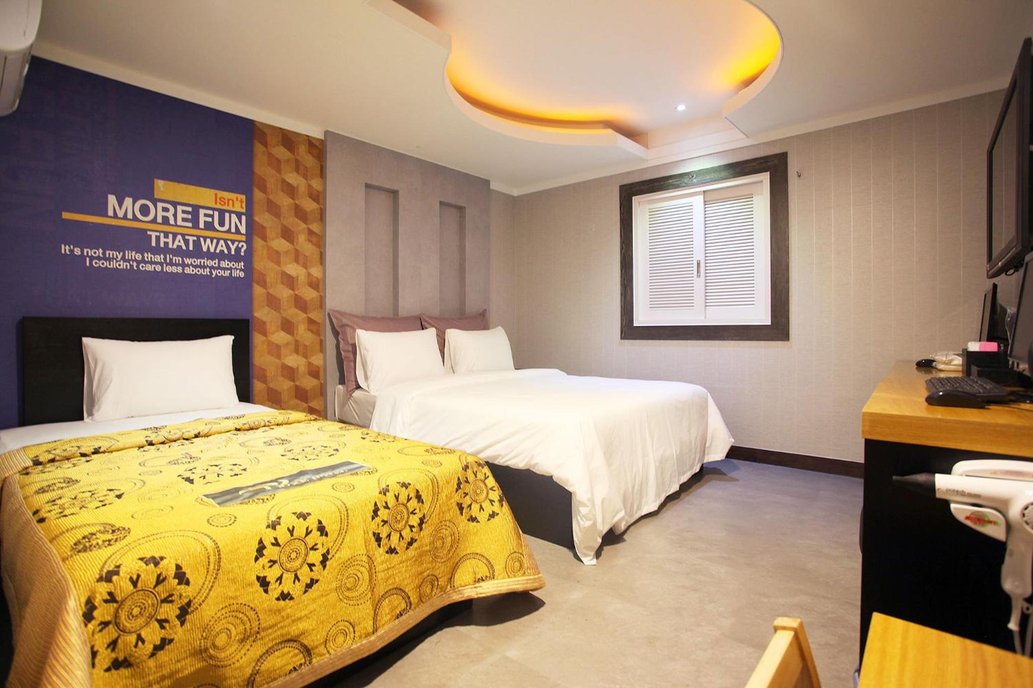 Hotel Luxe 18/75