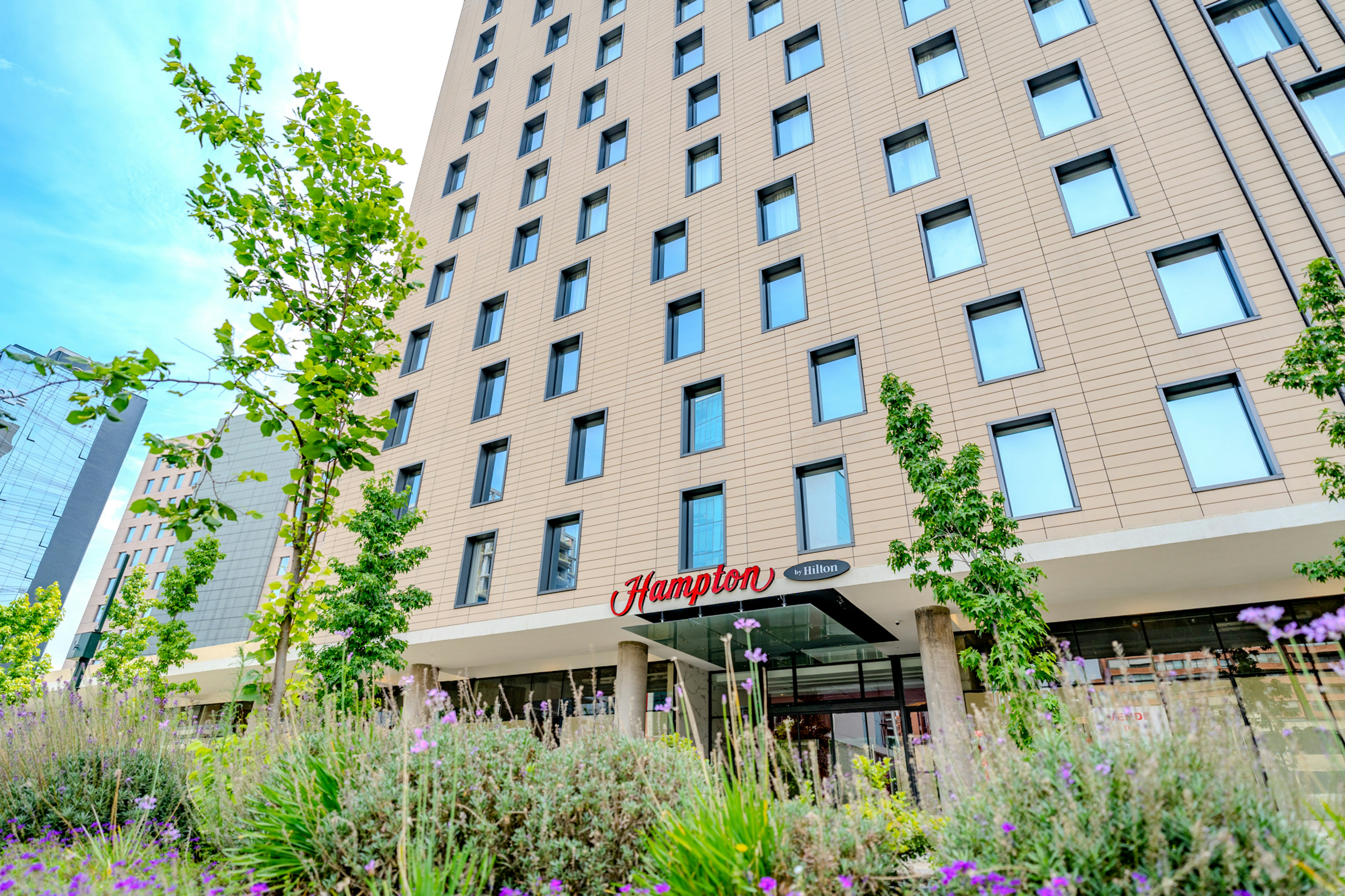 Hampton by Hilton Santiago Las Condes 12/66
