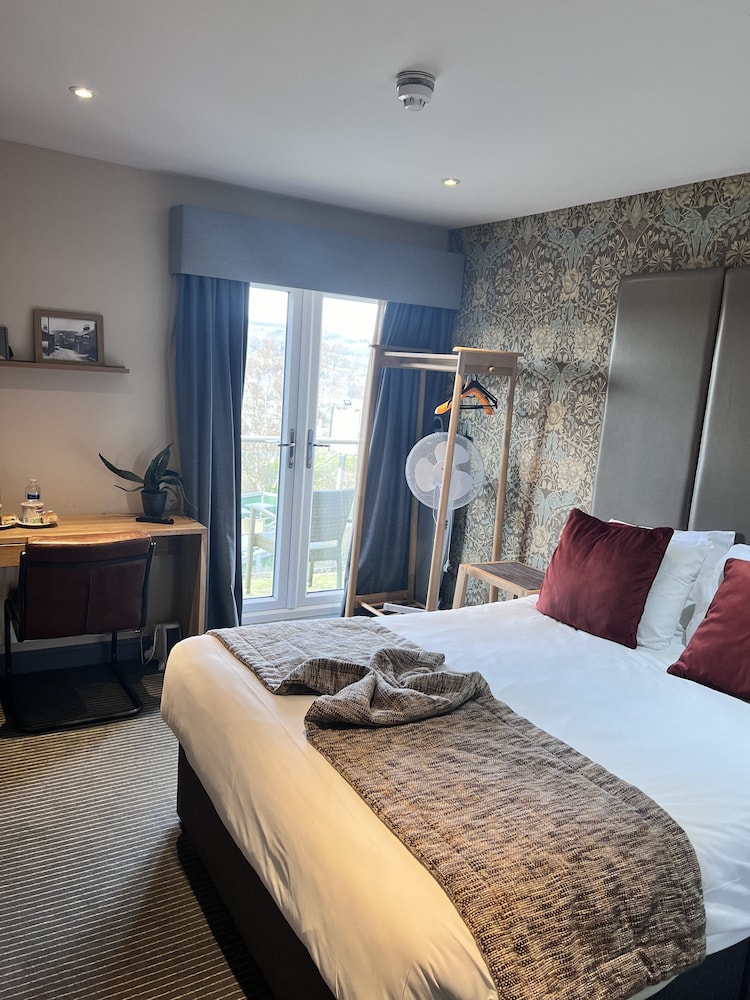 Comfort, Double Bed, Hill View, Balcony