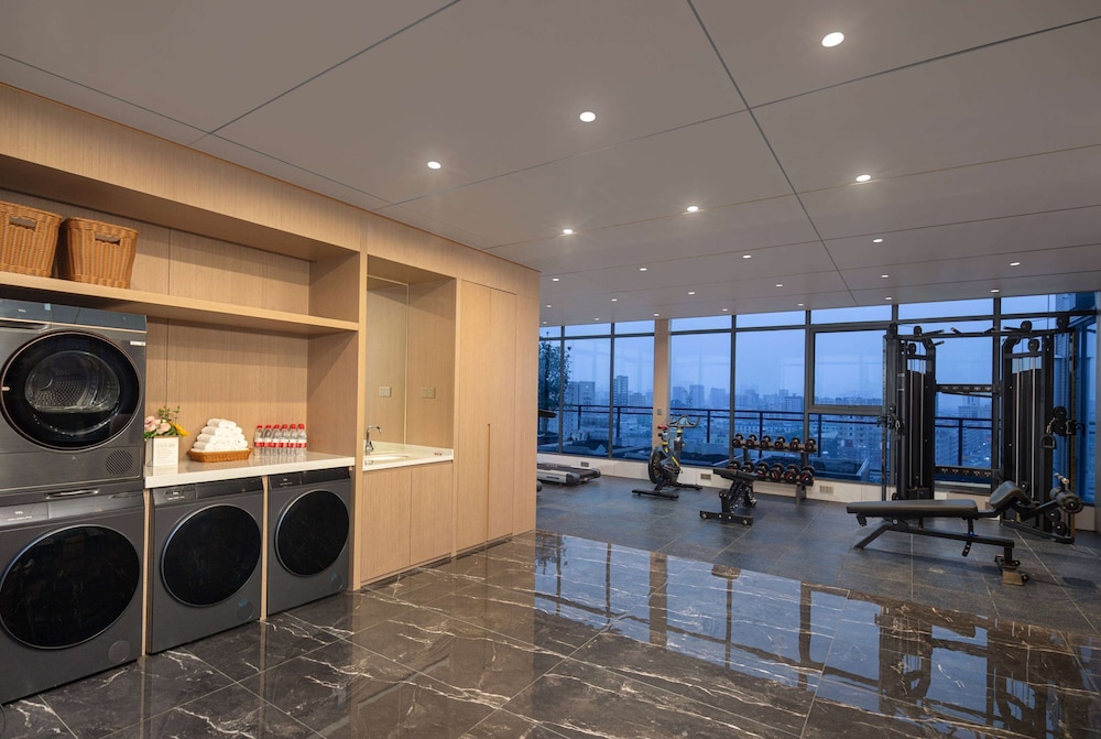Ramada Encore by Wyndham Dongguan Chang an 11/18