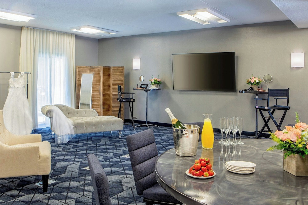 Courtyard by Marriott Boston Andover 52/59
