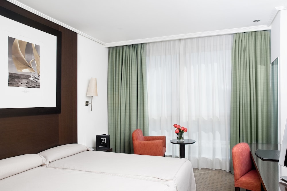 Abba Playa Gijon Hotel 8/32