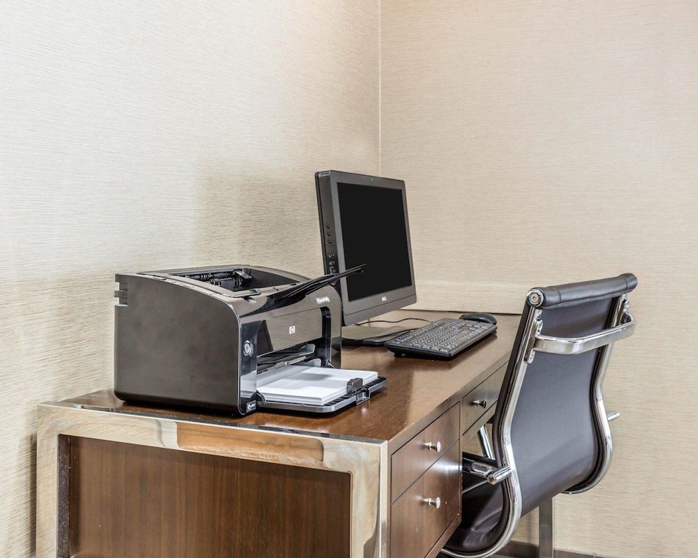 Comfort Suites At Isle Of Palms Connector 38/48