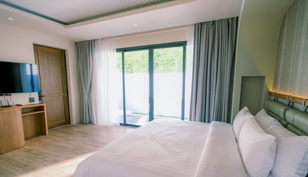 Premier Pool Villa