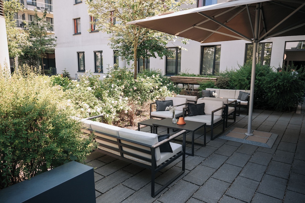 Coffee Fellows Hotel Munchen Freiham 8/82
