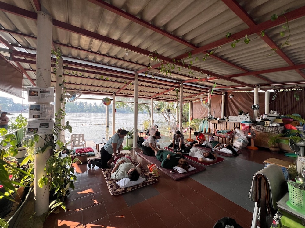 Se Sun Amphawa 42/50