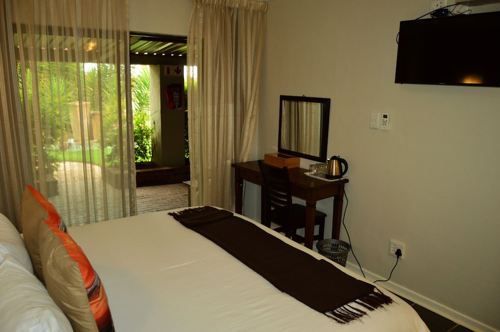 Crystal Rose Lodge and Spa 12/50