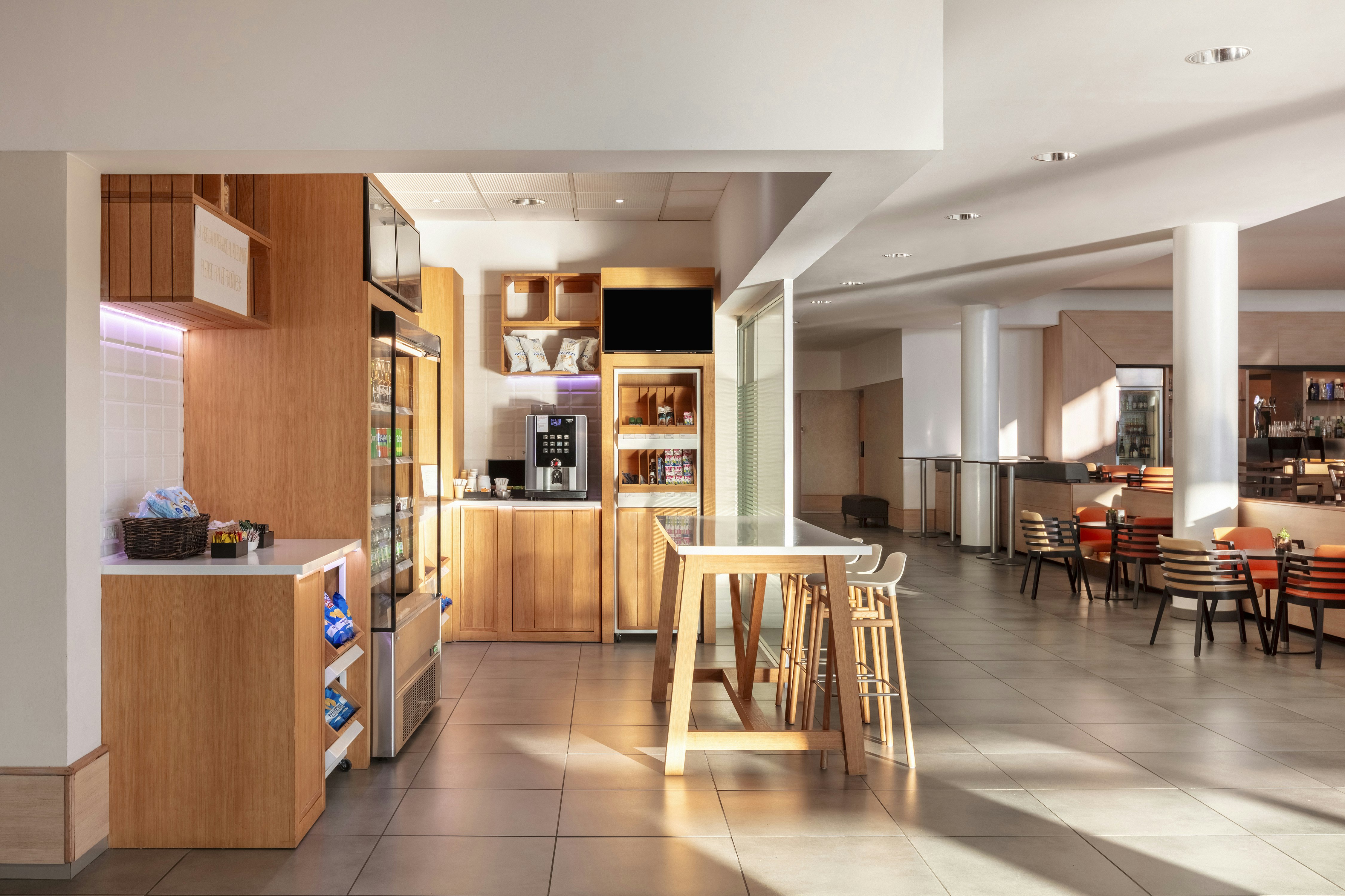 Hilton Garden Inn Rome Airport 60/75
