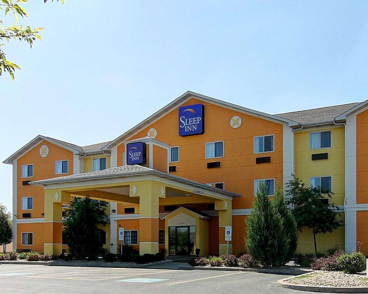 Sleep Inn South Bend Airport 2/25