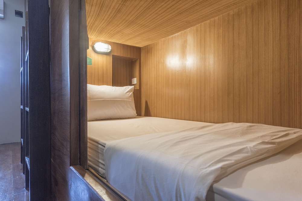 MIXED DORM, CABIN, 16 BEDS