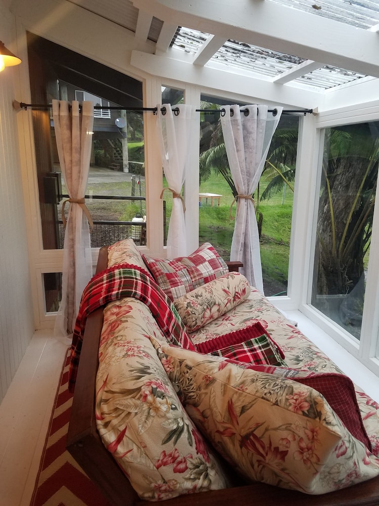 Volcano Acres Ranch Bed and Breakfast 20/75