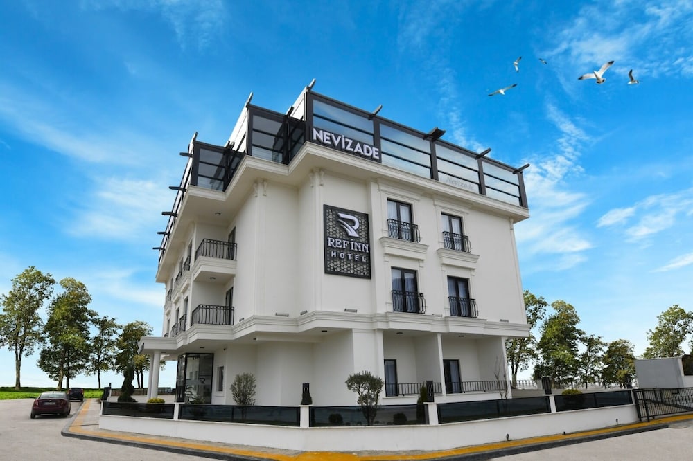 Ref Inn Hotel 1/19