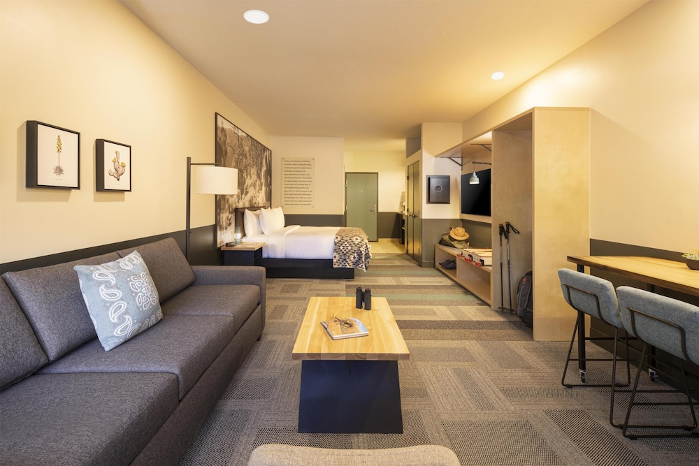 Sedona Real Inn And Suites 36/65