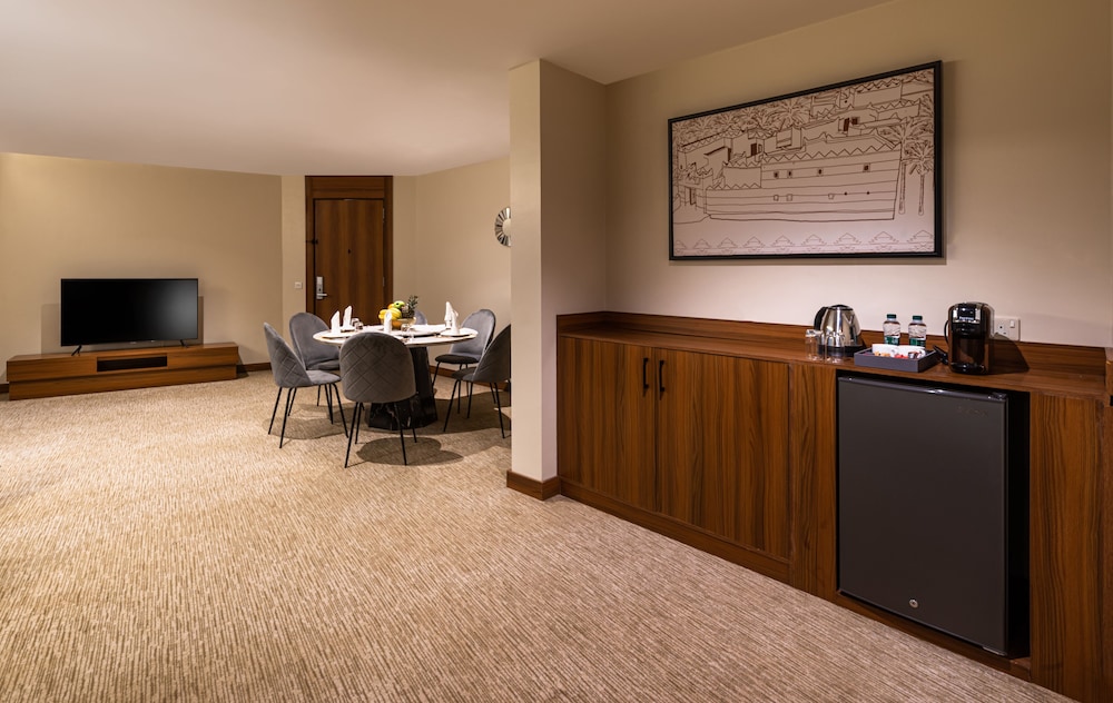 هدب المركز المالي(HDB Hotel - Financial District) 43/47