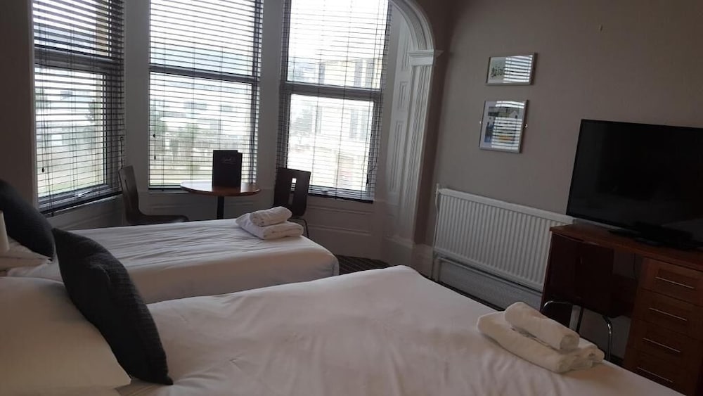 The York Hotel 25/49