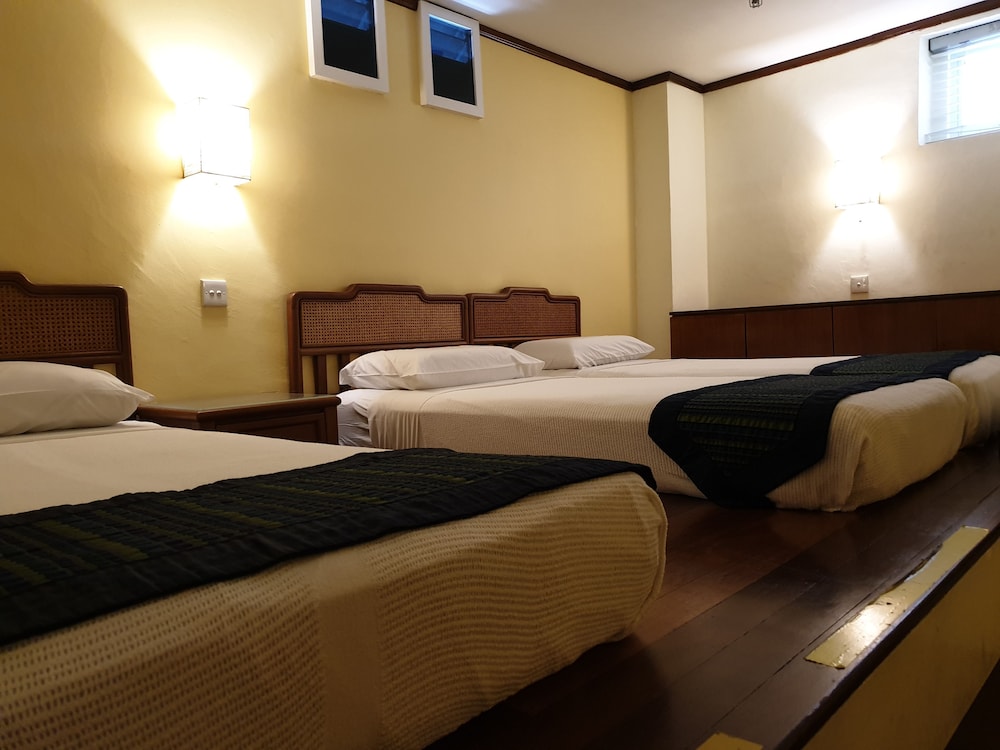 Perak Hotel 26/51