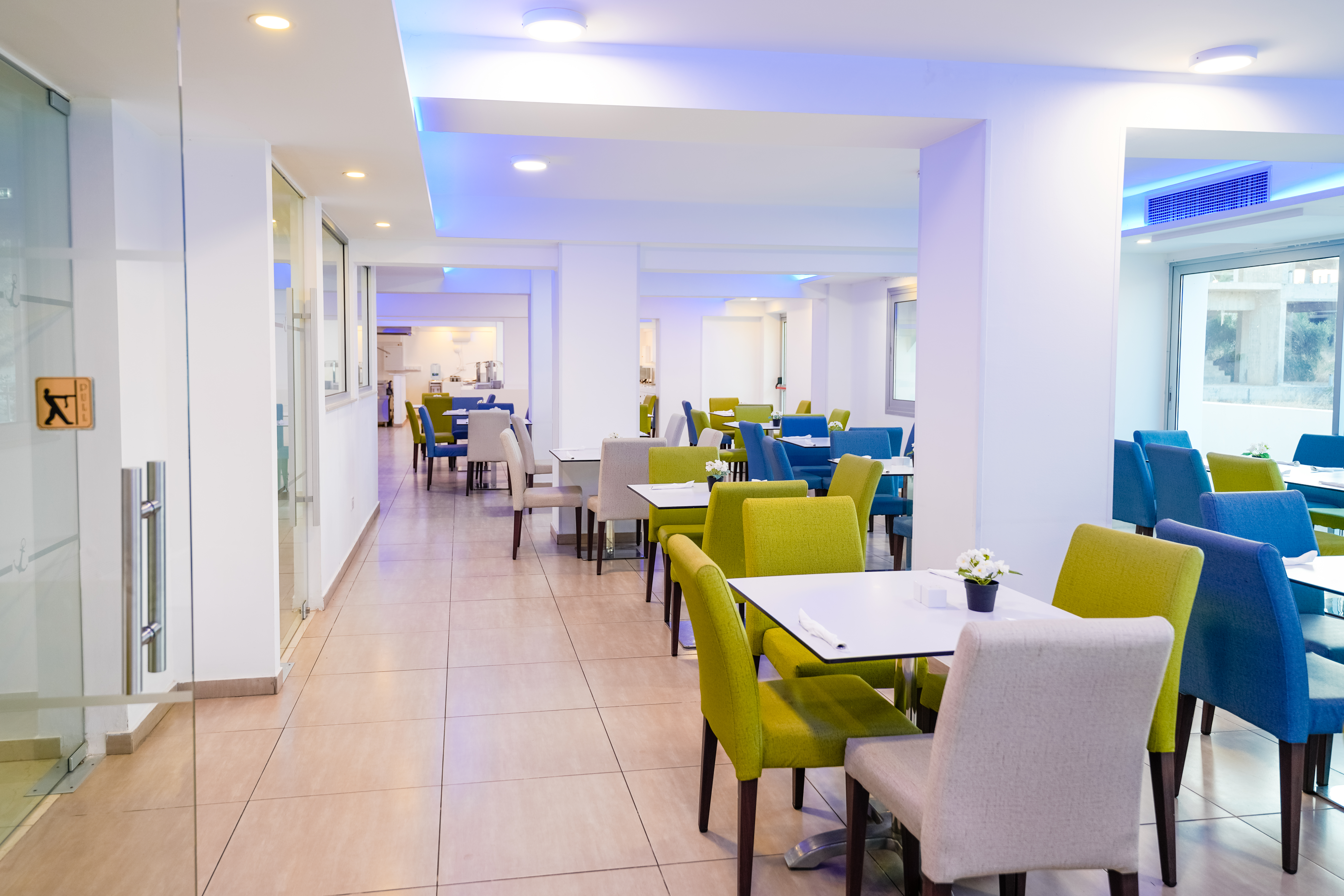 Captain Pier Hotel 21/27