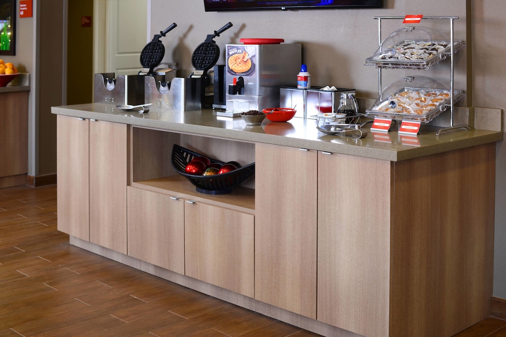 Towneplace Suites Houston Galleria Area 31/33