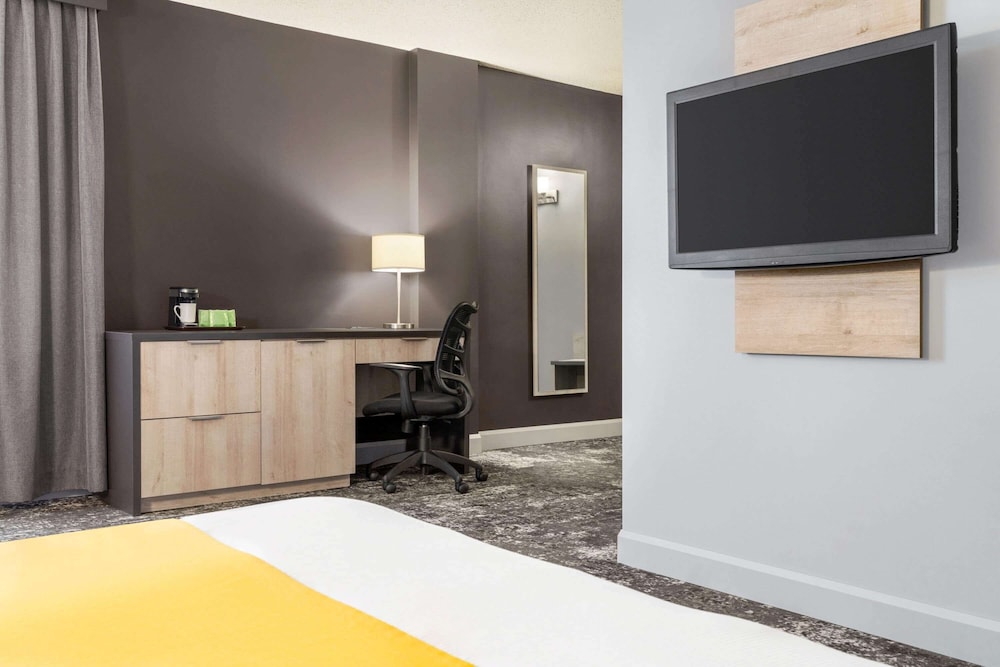 Travelodge By Wyndham Alma 26/50