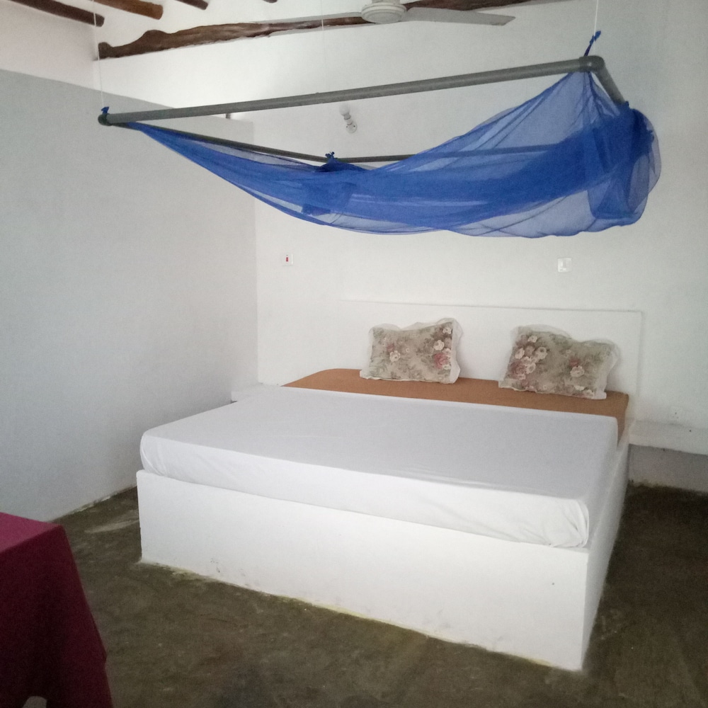 Travellers Inn Resort Malindi 6/34