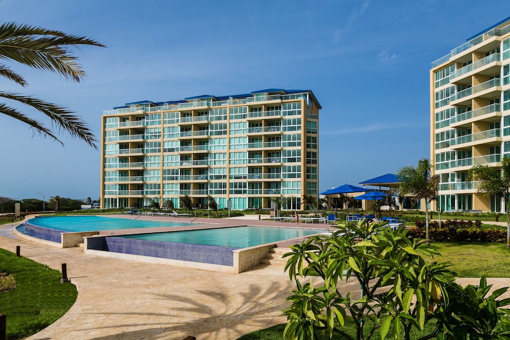 Blue Residences Aruba 6/83