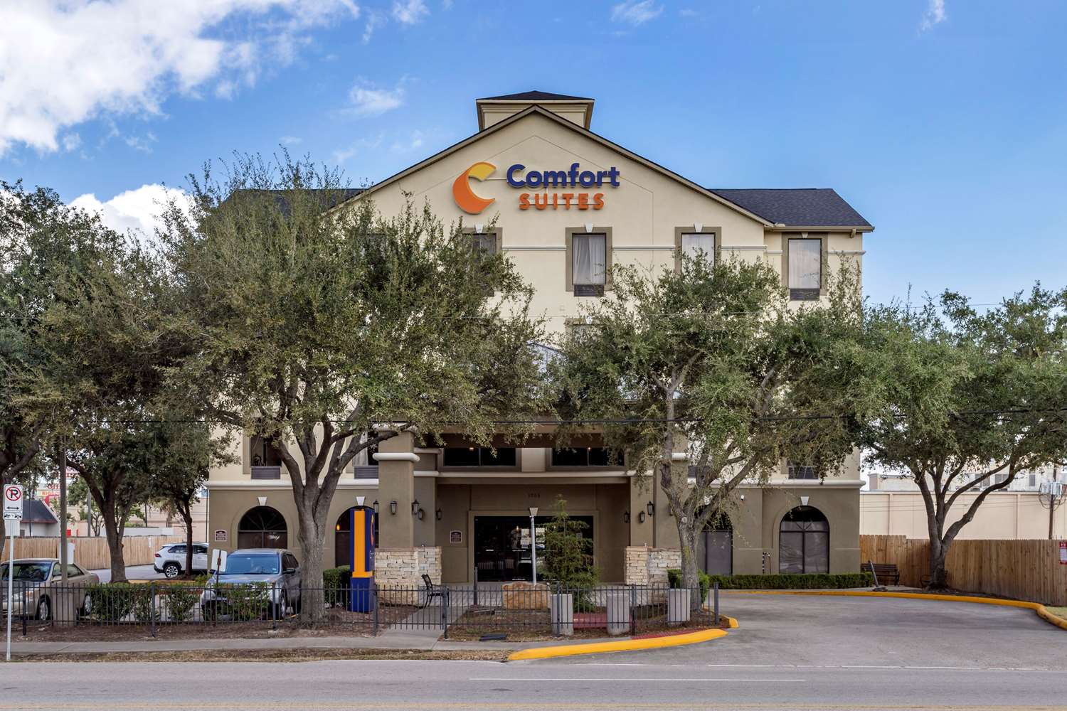Comfort Suites Houston near Medical Center- NRG Stadium 35/35